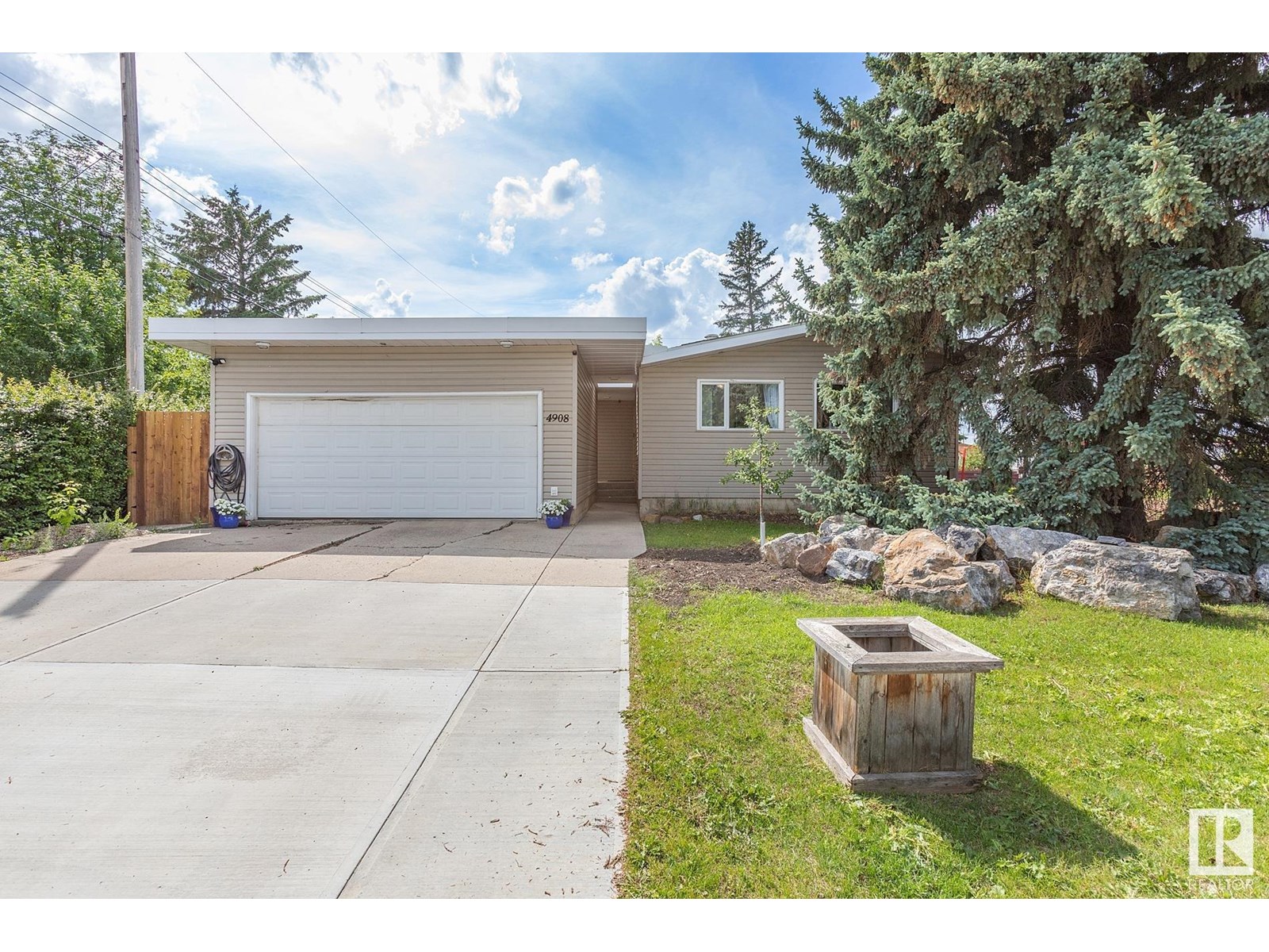 4908 112 ST NW|Edmonton, Alberta T6H3H9