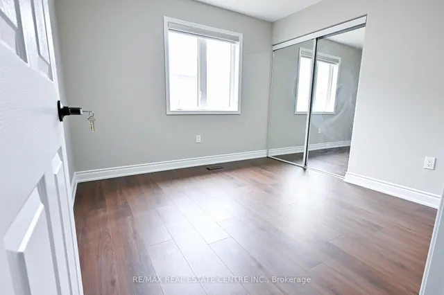 Additional image 26 of 25 Giltspur Dr