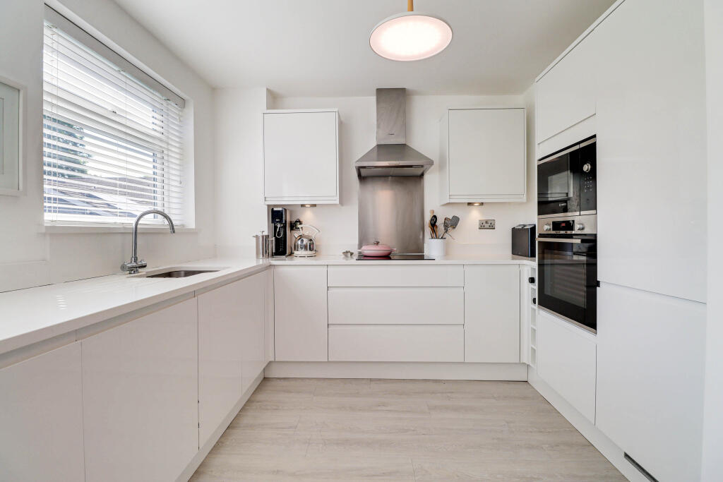 Additional image 7 of Carlton Road, Harpenden, Hertfordshire, AL5