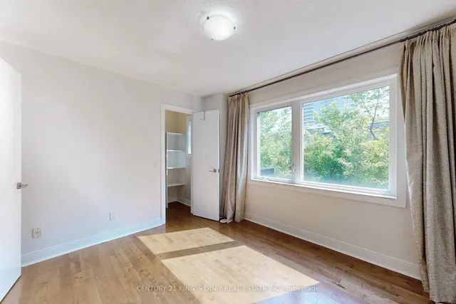 Additional image 18 of 315 Village Green Sq Unit 50