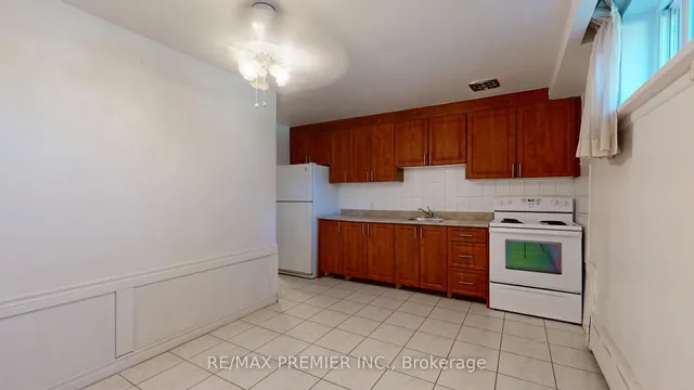 Additional image 29 of 574 Queens Dr