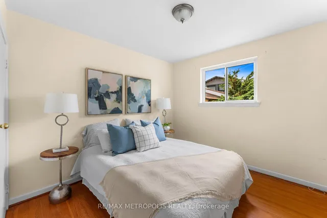 Additional image 17 of 154 Fitzgibbon Ave