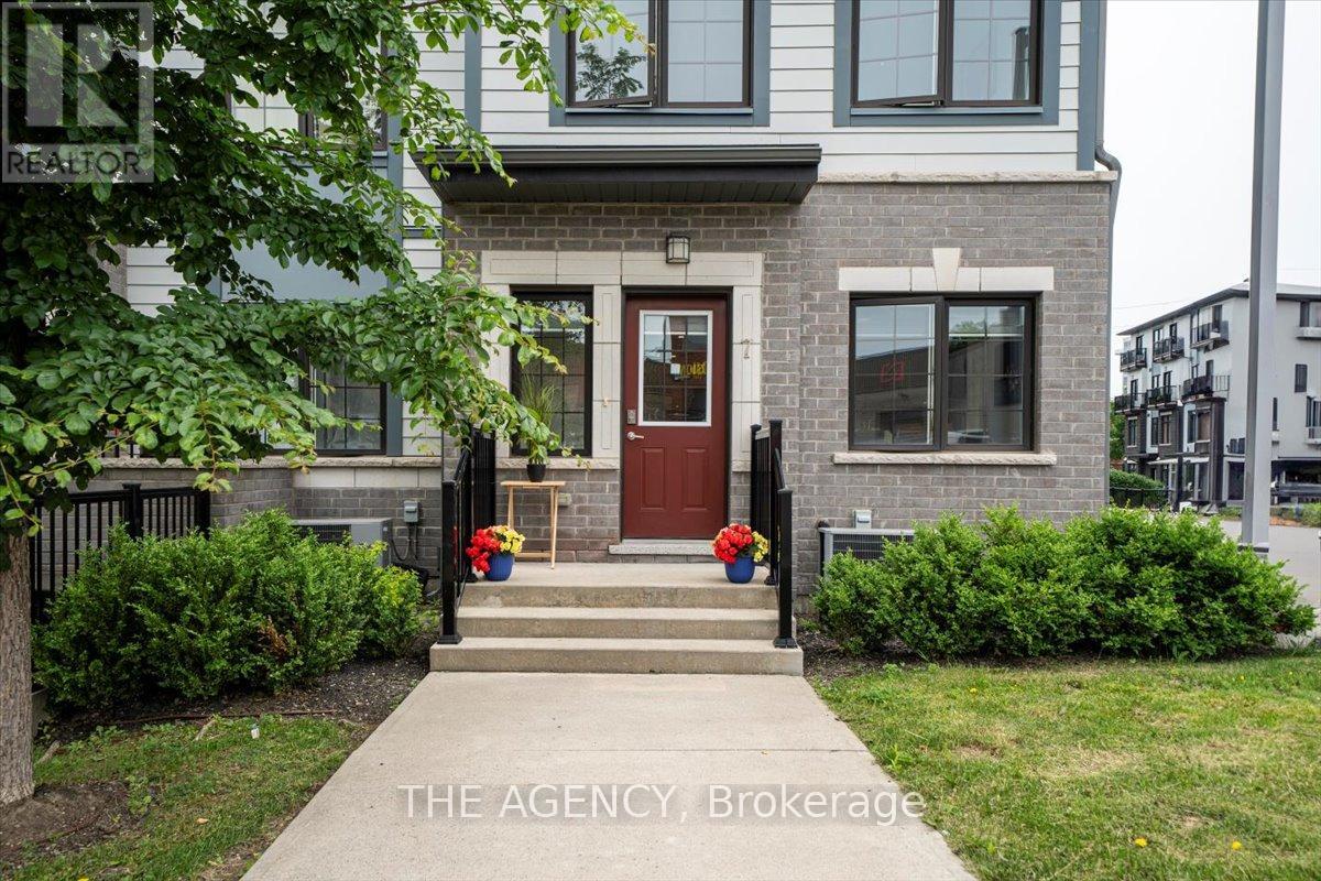 Property image for 7 FORBES AVENUE|Toronto (Keelesdale-Eglinton West), Ontario M6M0B5