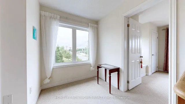 房产图片 31 - 49 Kawneer Terr