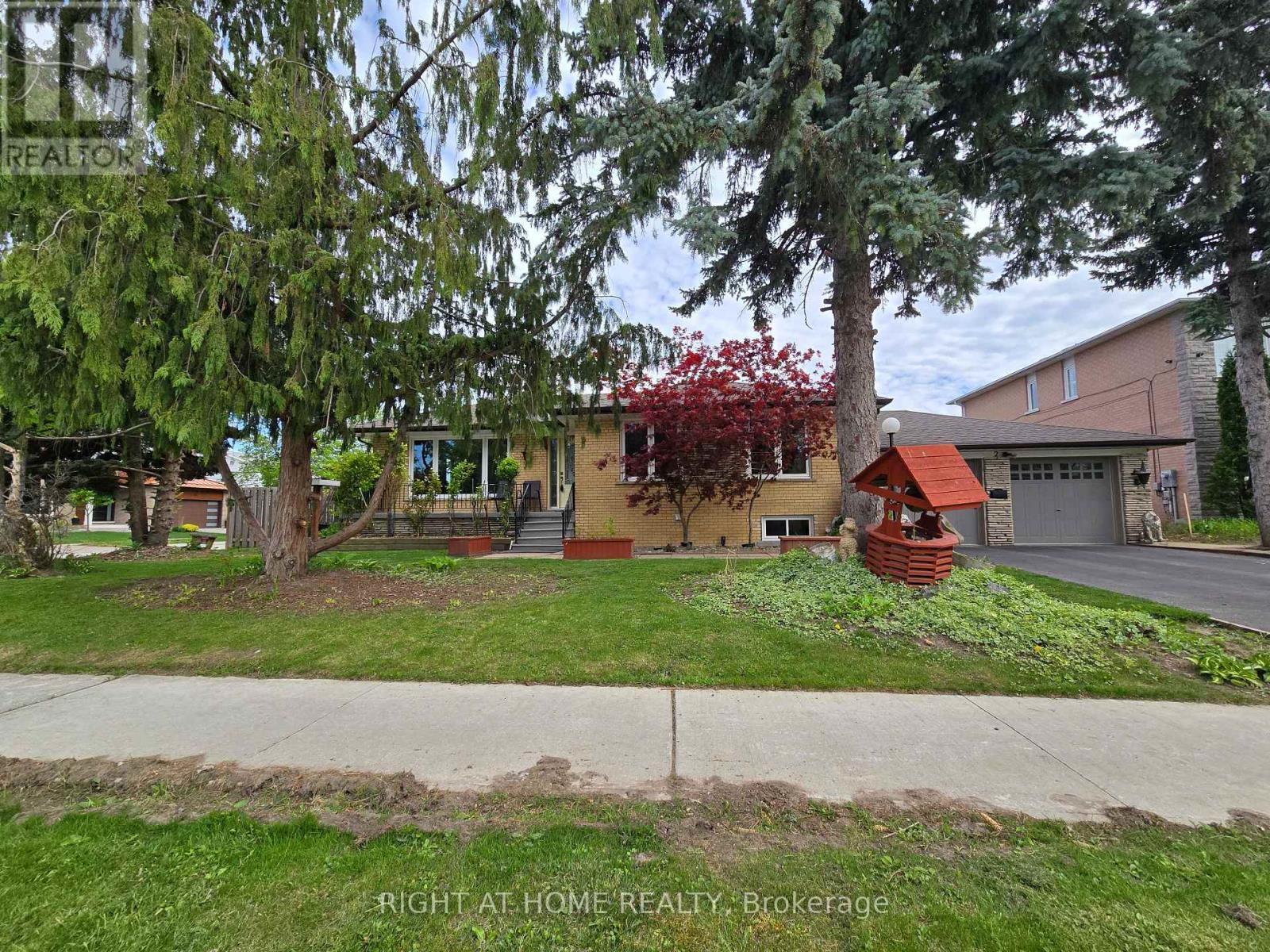 2 EMMELINE CRESCENT|Toronto (Agincourt South-Malvern West), Ontario M1S1L2