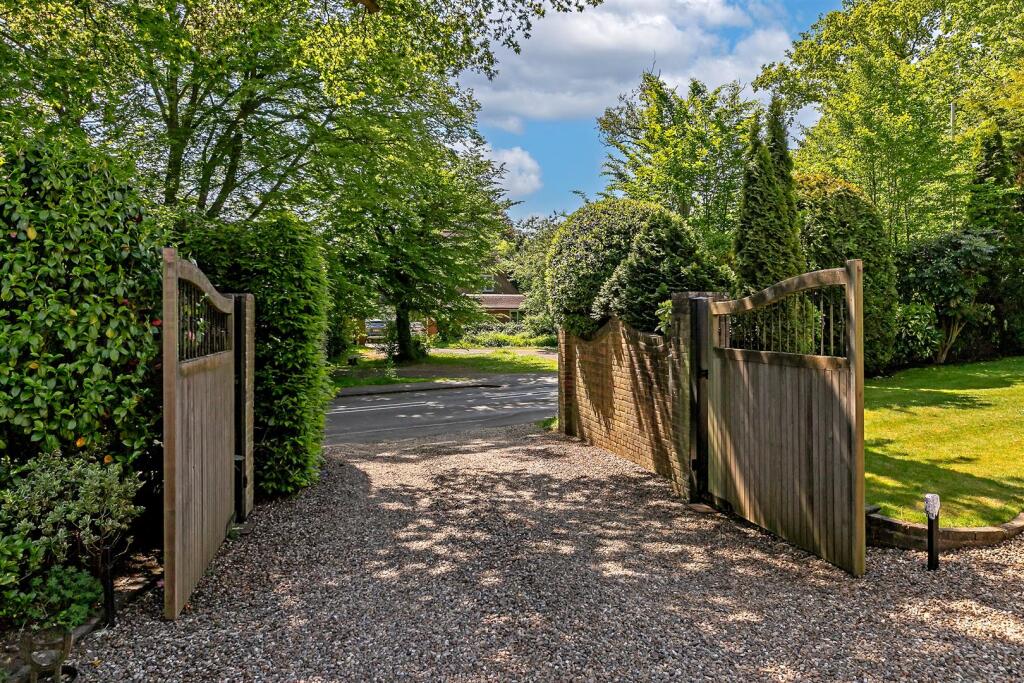 Additional image 24 of Sandpit Lane, St Albans