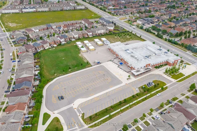 Additional image 39 of 115 Vanhorne Clse