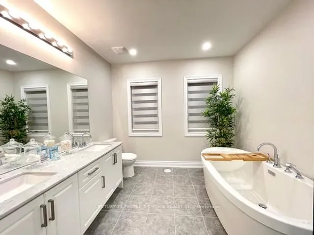 Additional image 35 of 1026A Islington Ave Unit 54