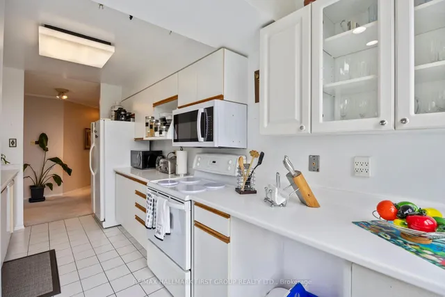 Additional image 17 of 3231 Eglinton Ave Unit 506