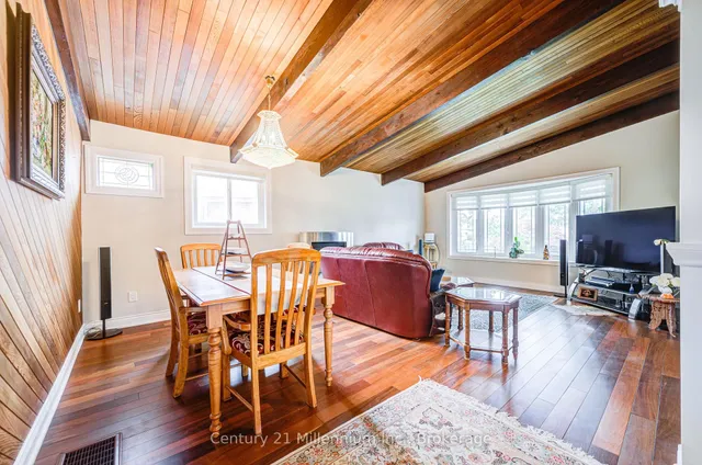 Additional image 13 of 9 Thane Crt