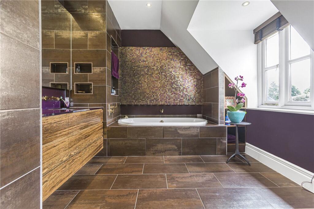 Additional image 11 of Pottersheath Road, Welwyn, Hertfordshire, AL6