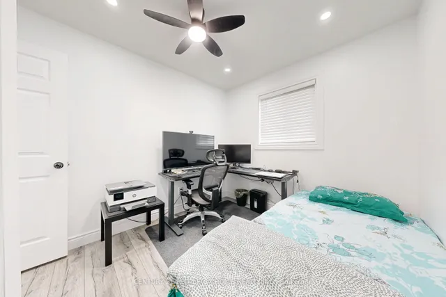 Additional image 28 of 31 Dorking Dr