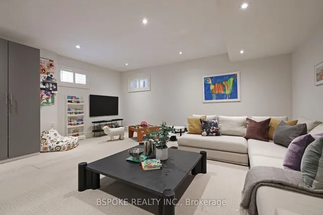 Additional image 8 of 324 Woodmount Ave