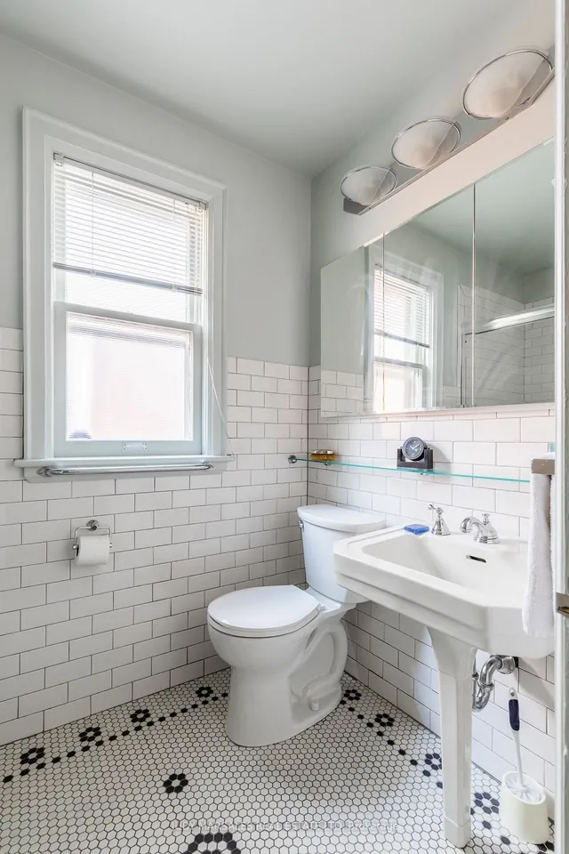 Additional image 32 of 24 Binkley Cres