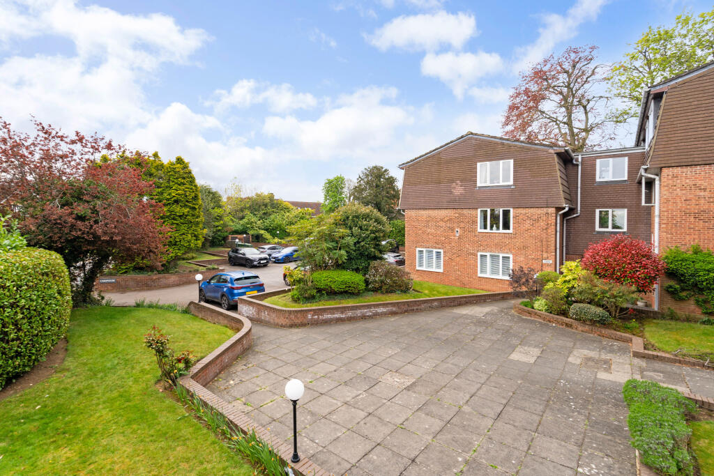 Additional image 9 of Douglas Road, Harpenden, AL5