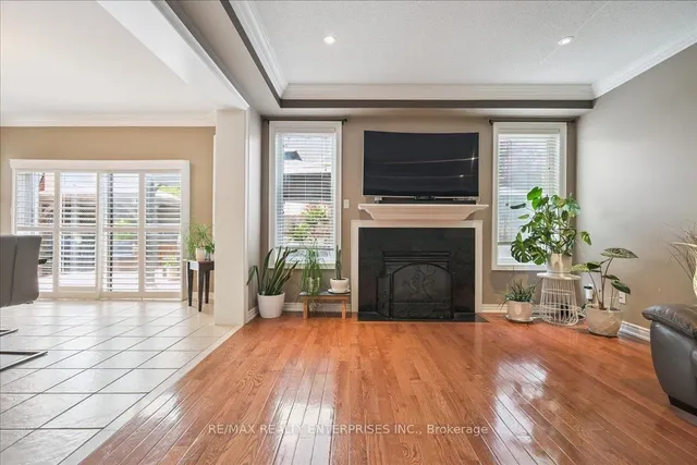 Additional image 23 of 1027 LAIDLAW Dr