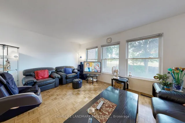 Additional image 6 of 32 L'amoreaux Dr