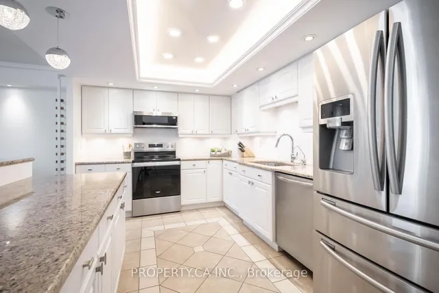 Additional image 8 of 33 University Ave Unit 1407