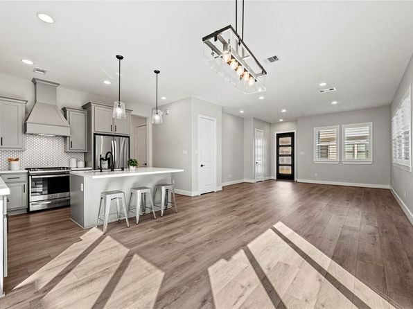12011 Royal Oaks Run Dr, Houston, TX 77082
