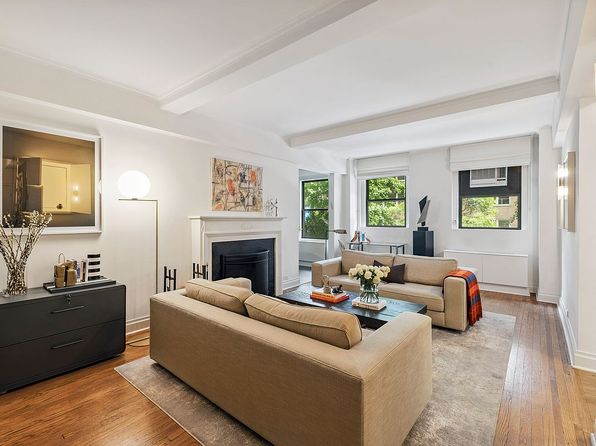 242 E 19th St, New York, NY 