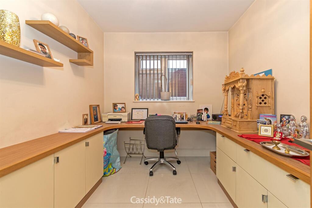 Additional image 11 of Mount Pleasant Lane, Bricket Wood, St Albans