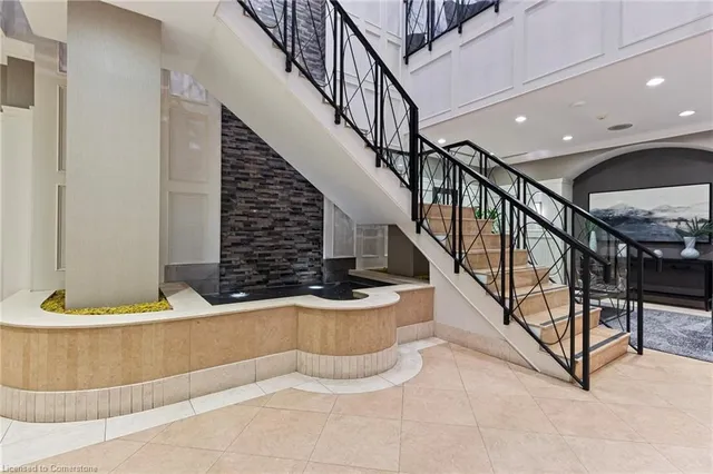 Additional image 28 of 5233 Dundas St Unit 227