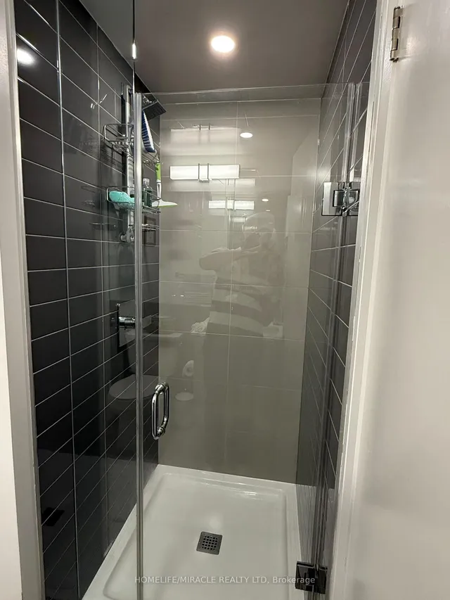 Additional image 25 of 26 Gibbs Rd Unit 543