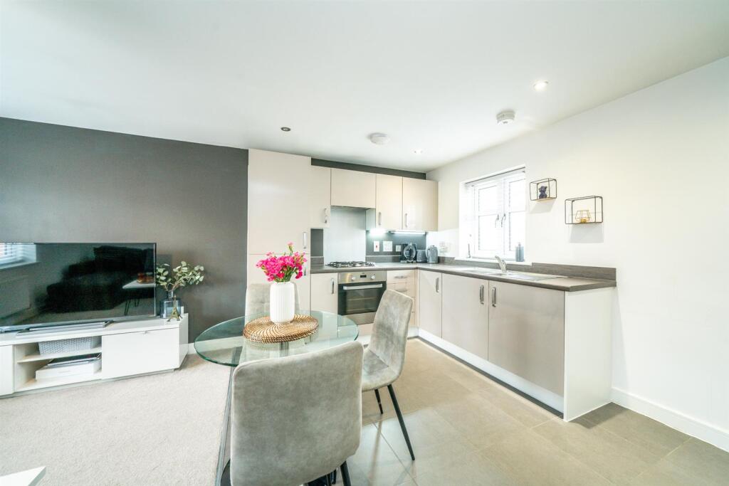 Additional image 3 of Kestrel Way, St. Albans