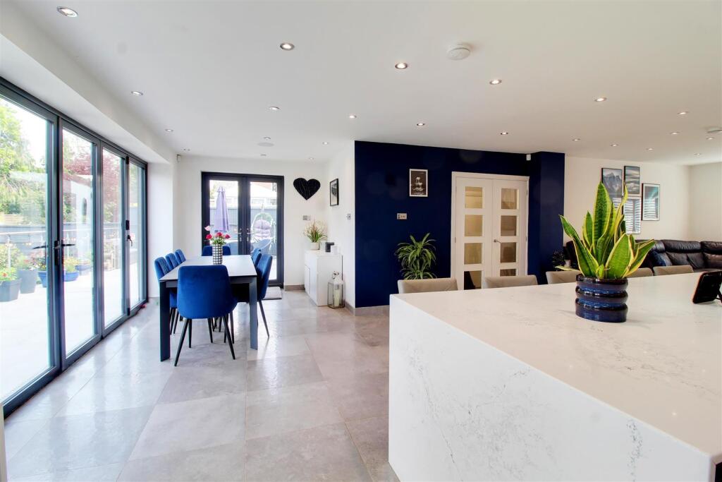 Additional image 22 of Moffats Lane, Brookmans Park