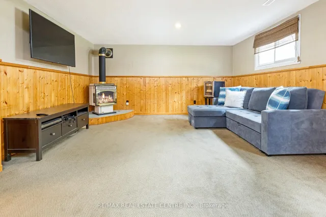 Additional image 24 of 292 Randall Cres