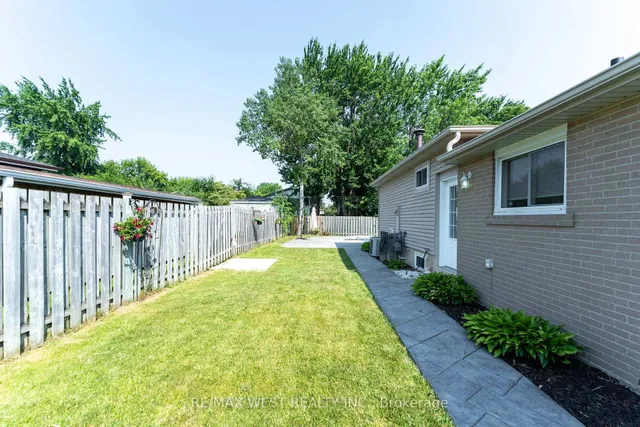 Additional image 31 of 44 Fidelia Cres