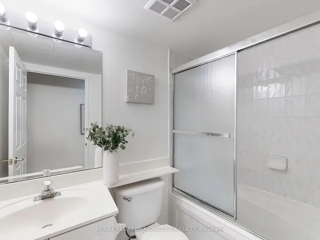 Additional image 19 of 1 Lee Centre Dr Unit Ph201