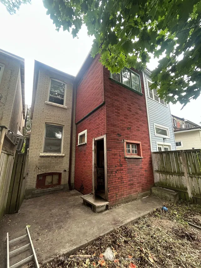 Additional image 4 of 28 Richard Ave