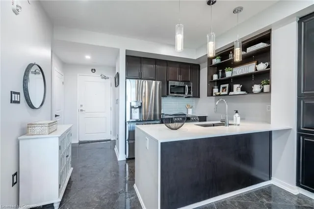 Additional image 5 of 125 Shoreview Pl Unit 422