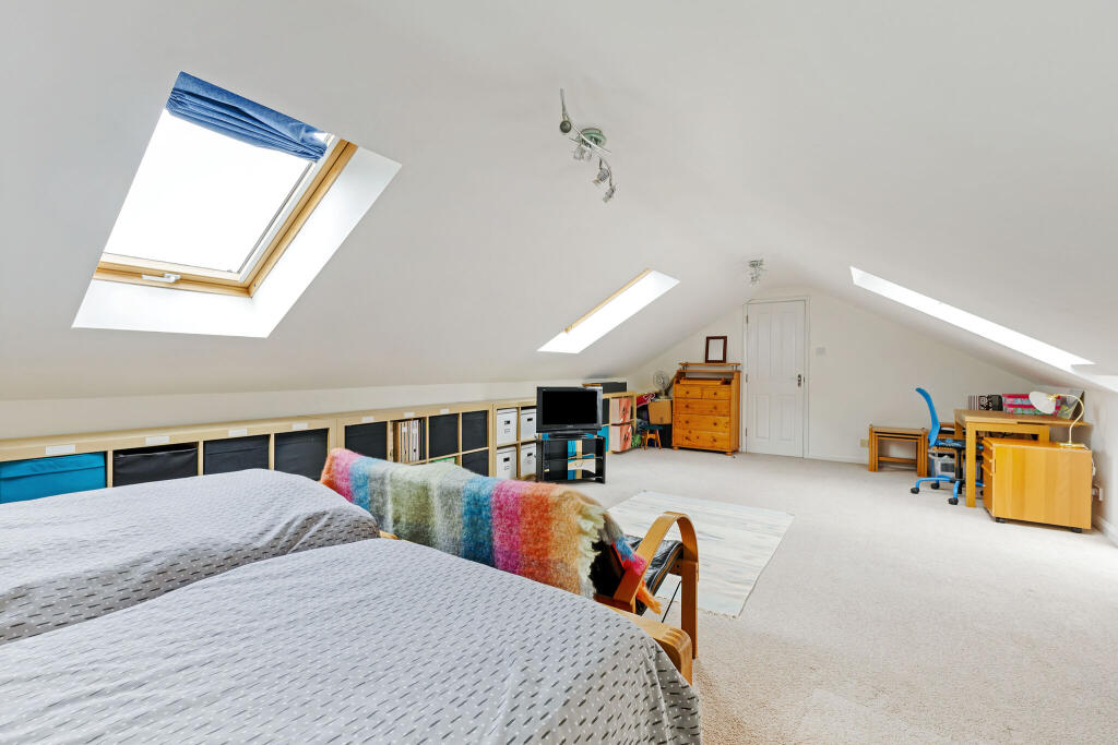 Additional image 7 of Luton Road, Harpenden, AL5