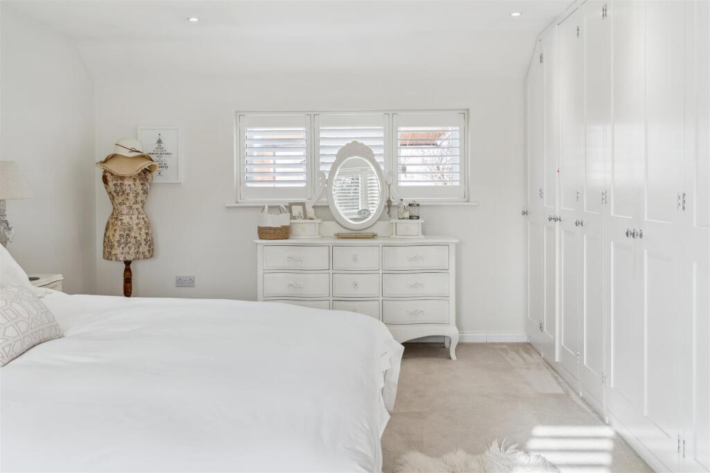 Additional image 21 of Coursers Road, Colney Heath, St. Albans