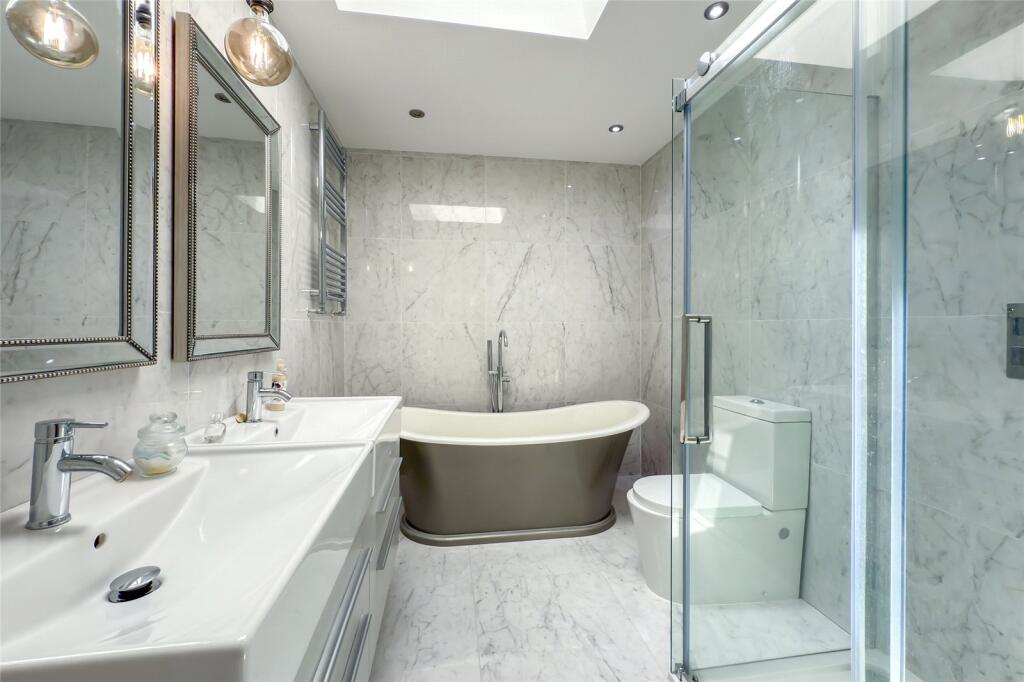 Additional image 7 of Orchard Drive, Park Street, St. Albans, Hertfordshire, AL2