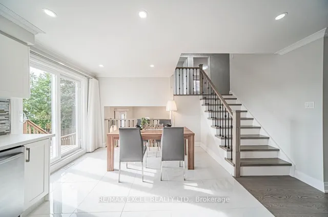 Additional image 31 of 106 Alexmuir Blvd