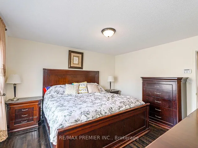 Additional image 28 of 38 Betty Nagle St