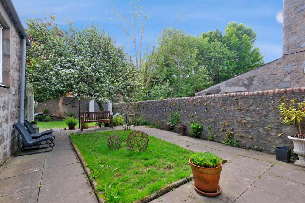 Additional image 3 of 16 Belvidere Crescent, Rosemount, Aberdeen, AB25