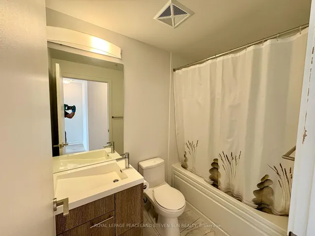 Additional image 21 of 199 Richmond St Unit 1004