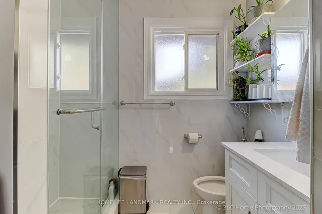 Additional image 11 of 38 Moorecroft Cres