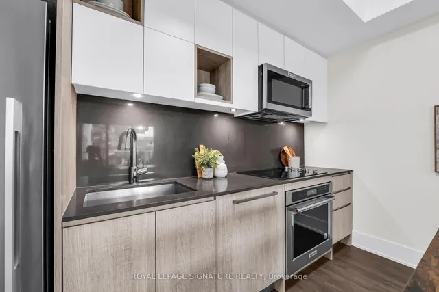 Additional image 7 of 118 Merchants' Wharf Unit 517