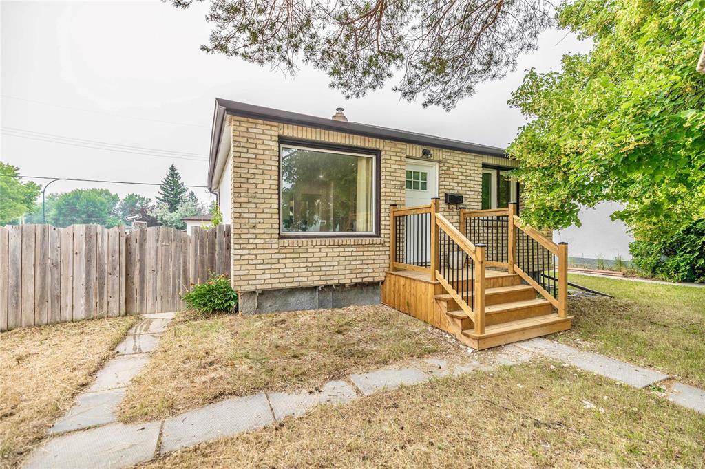 1960 Bannatyne Avenue W|Winnipeg, Manitoba R2R0B6