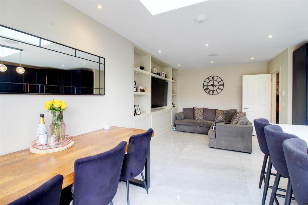 Additional image 13 of Huggins Lane, Welham Green