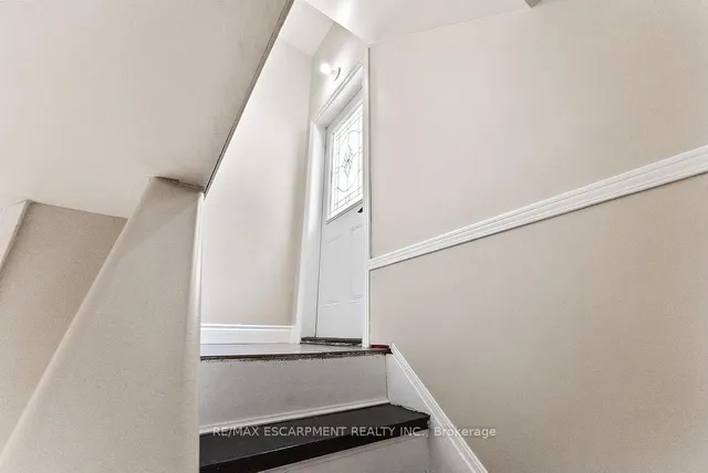 Additional image 20 of 172 ANNABELLE St