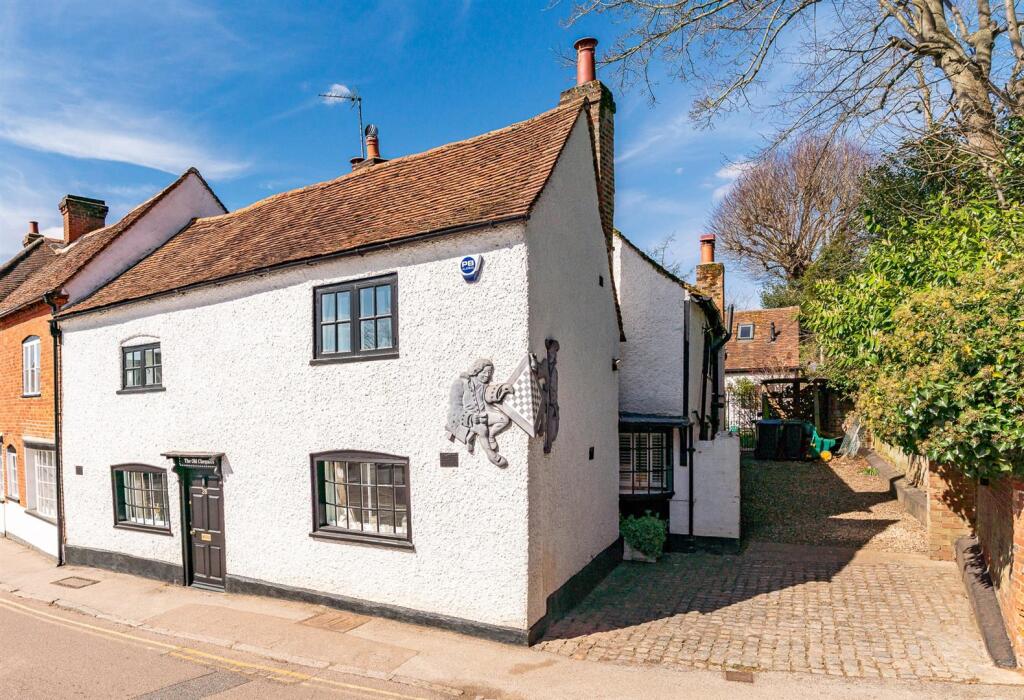 Additional image 31 of Church Street, Welwyn