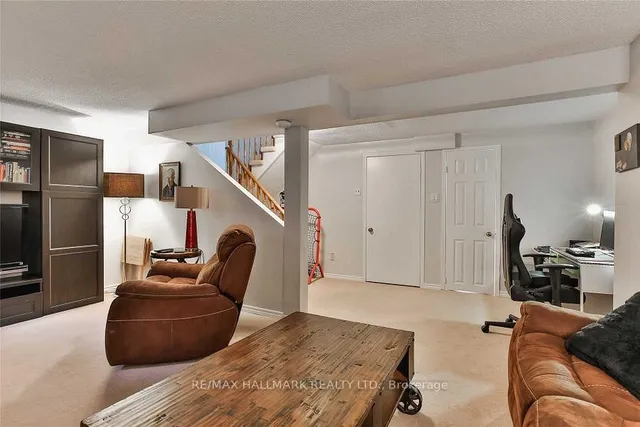 Additional image 17 of 7 Rodeo Ptwy