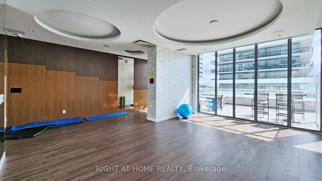 房产图片 44 - 70 Annie Craig Dr 单元 2703