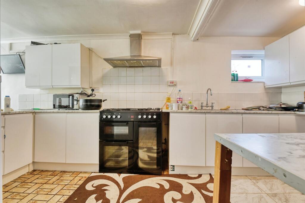 Additional image 5 of Stratford Walk, Birmingham